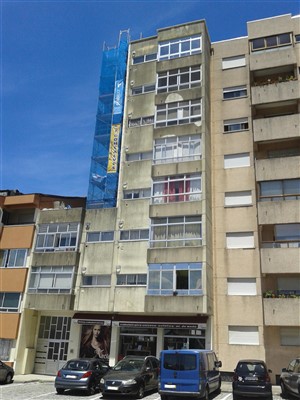 Edificio sito na Rua da Boavista - Rio Tinto